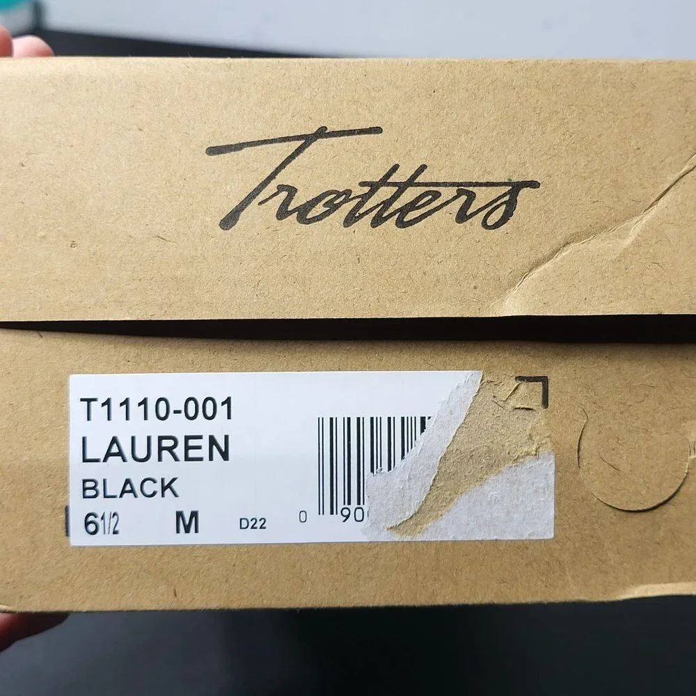 Trotters Womens Lauren‎ Herringbone Slip-On Pump Heels 6.5 New in Box Career